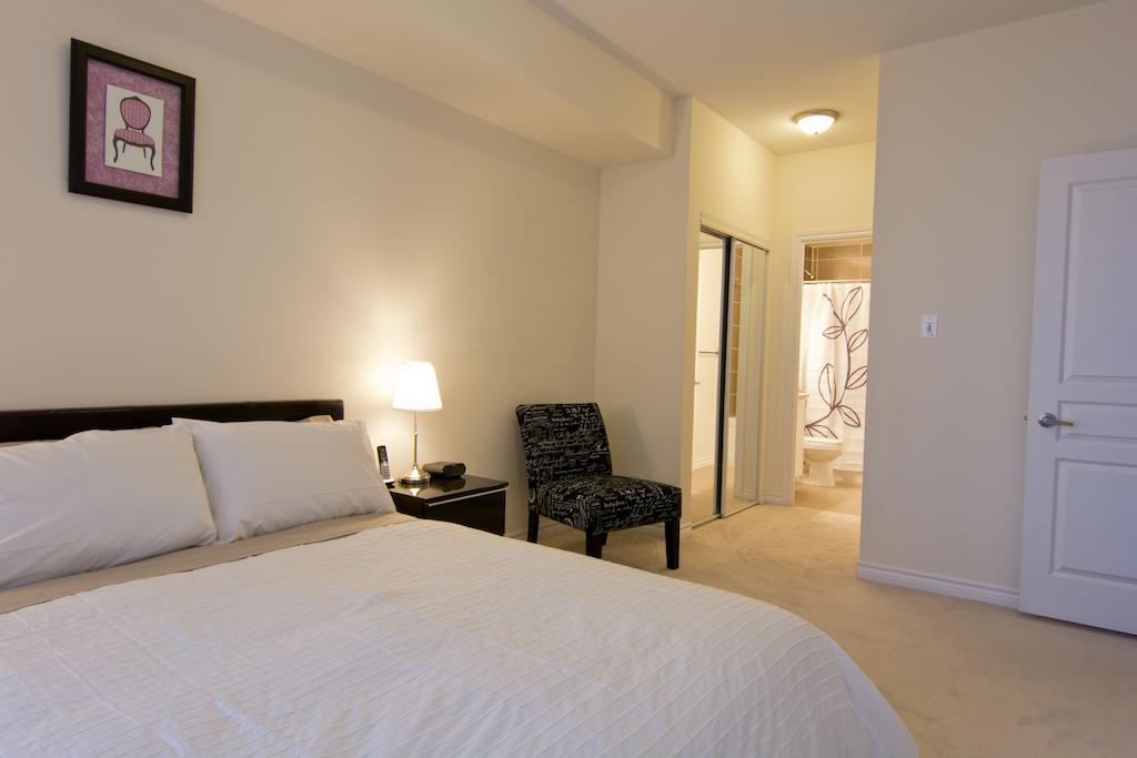 Maplewood Furnished Suites 密西沙加 外观 照片