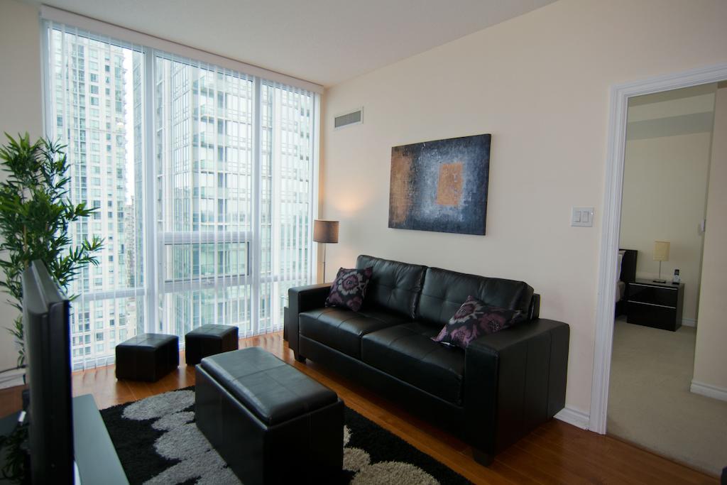 Maplewood Furnished Suites 密西沙加 外观 照片