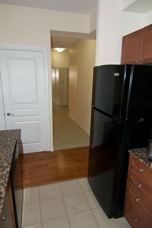 Maplewood Furnished Suites 密西沙加 外观 照片
